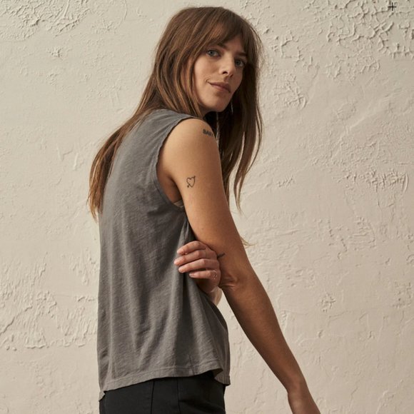Slub Muscle Tank in Faded Black Venice Wash - Picture 2 of 7